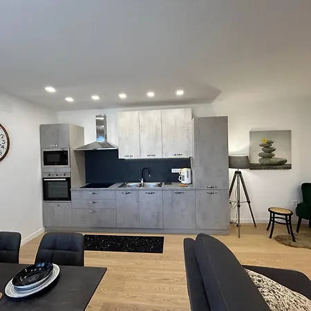 Star Apartment